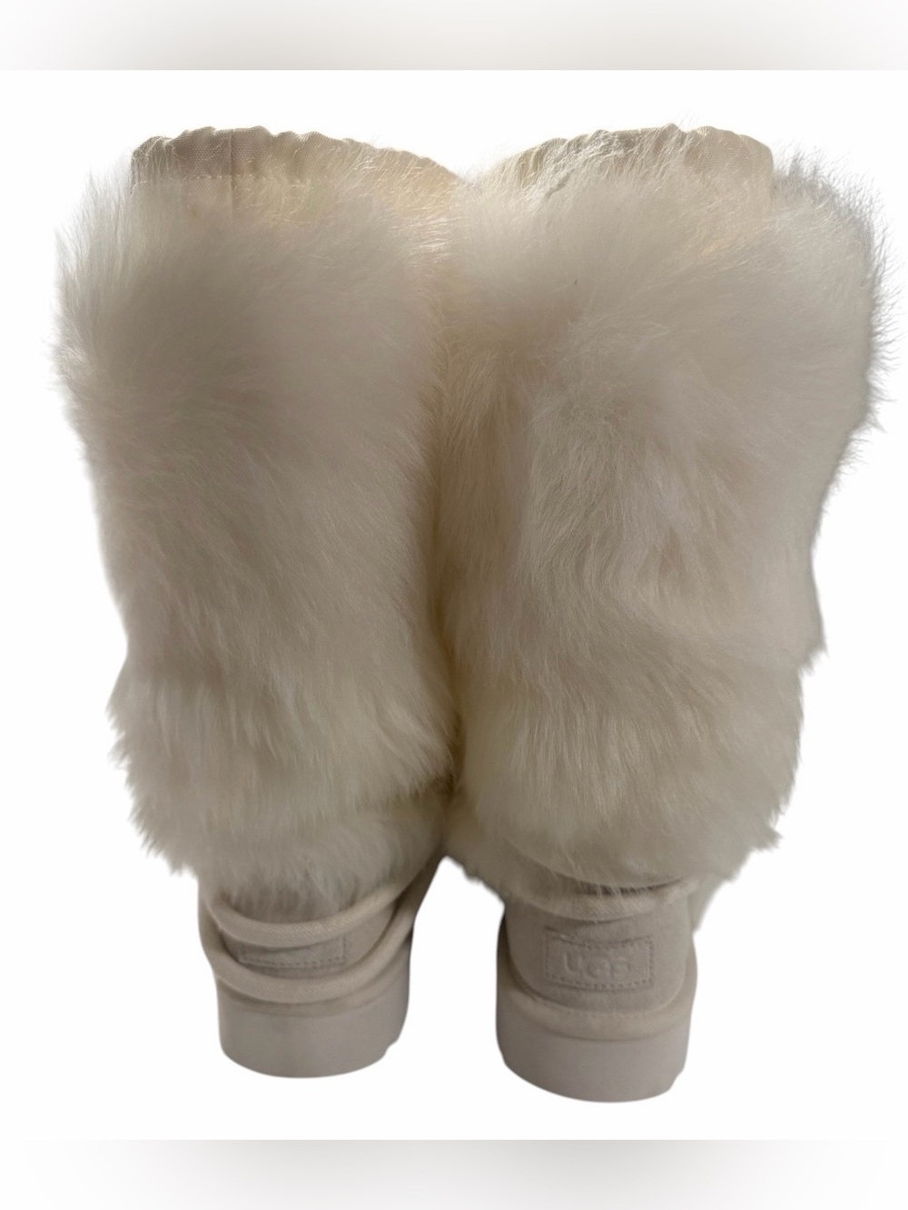 UGG Women's Classic Tall Chalet Boot Size 9 NWT - Picture 2 of 9